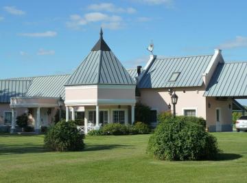 Quinta vacacional · 500m² · 3 Dormitorios · Venta Quinta + 5,5 Hs en Haras El Argentino Lujan