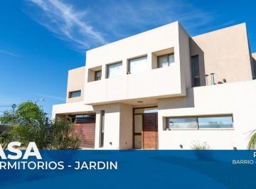 Casa · 289m² · 4 Ambientes · 2 Cocheras · Venta Casa Más 3 Dormis, Piscina, Acequias Roldán