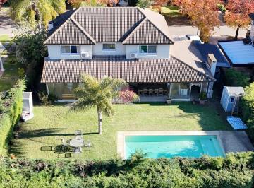 Casa · 300m² · 5 Ambientes · 1 Cochera · Casa en Venta en Haras La Caballeriza, Pilar, G. B. a. Zona Norte
