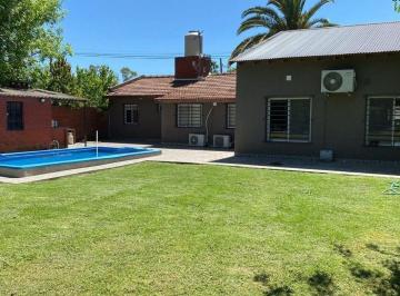 Casa · 161m² · 5 Ambientes · 2 Cocheras · Casa en Venta Belén de Escobar 4 Amb, Apto Credito