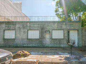 PH · 57m² · 3 Ambientes · En Venta PH 3 Amb con Patio Frente Ciudadela