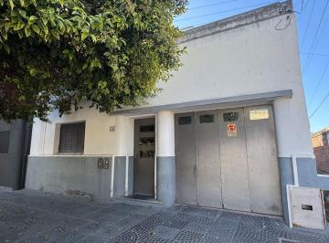 Casa · 140m² · 6 Ambientes · 1 Cochera · Casa Alta Cordoba 4 Dorm Cochera Apta Para Credito