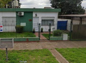 Casa · 50m² · 2 Ambientes · 1 Cochera · Casa en Venta Apta Credito Proxima a Espora y Unab