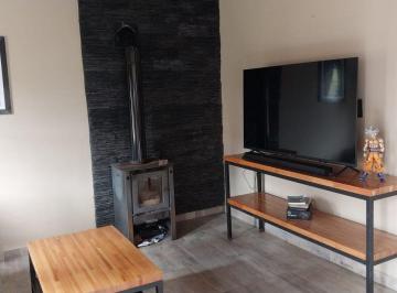 Casa · 65m² · 2 Ambientes · 2 Cocheras · Venta Casa 2 Ambientes Amplios en Los Acantilados