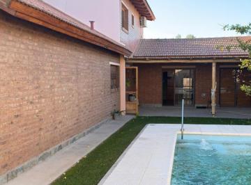 Casa · 542m² · 4 Ambientes · Casa en Villa Regina