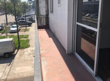 general-san-martin-villa-lynch-alquiler-departamento-3-ambientes · Alquiler 3 Amb, San Martin, 1° Piso por Escalera.