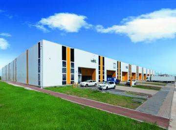 Bodega-Galpón · 500m² · Alquiler de Nave Industrial en Funes