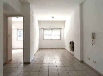 Departamento · 50m² · 3 Ambientes · Departamento un Dormitorio Centro Patio Pequeño