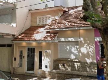 Casa · 140m² · 5 Ambientes · Casa en Venta - 3 Dorm. 2 Baños - Mar del Plata