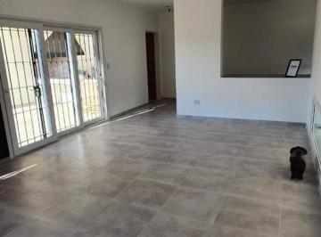 Casa · 101m² · 3 Ambientes · Casa en Venta - 2 Dorm. 1 Baño - Los Hornos