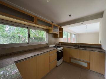 PH · 160m² · 5 Ambientes · 1 Cochera · PH en Housimg Le Le Parc
