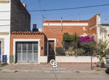 Casa · 140m² · 4 Ambientes · 1 Cochera · Casa en Venta Ubicada en Calle España 1893 - Salta