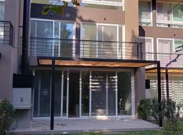 Casa de 6 ambientes, San Isidro · Casa en Alquiler Eucalis