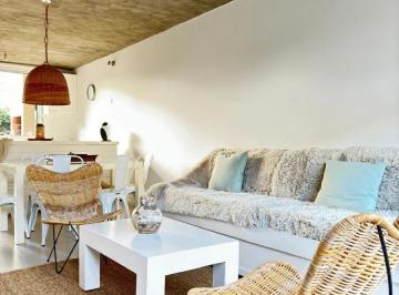 Departamento · 65m² · 3 Ambientes · 1 Cochera · Departamento en Manantiales