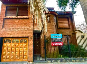 PH de 3 ambientes, La Matanza · Excelente PH Tipo Casa con Patio y Cochera.