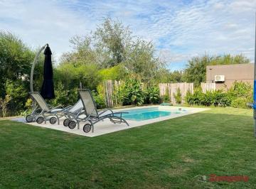 Casa · 180m² · 5 Ambientes · 2 Cocheras · Venta Barrio La Comarca Moderna Casa 5 Amb Jardín Pileta Bancalari