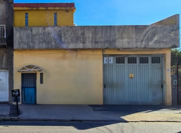 Casa · 4 Ambientes · Galpón Vivienda - Barros Pazos 1500, Villa Celina, Cap. Fed.
