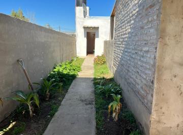 Casa · 50m² · 3 Ambientes · 1 Cochera · Casa en Alquiler 2 Dorm. en Roldán