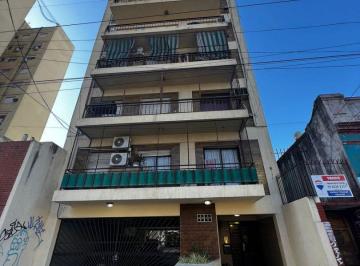 GOC-GOC-416_2 · Semipiso de 2 Amb C/ Balcón y Lavadero en Pleno Lanus E
