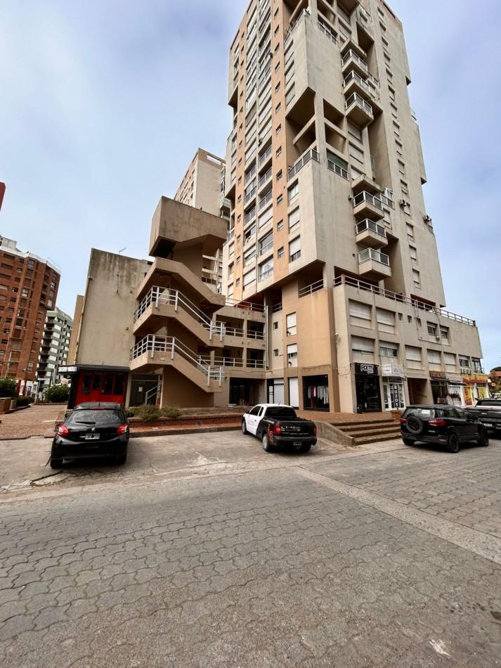 De las Gaviotas & Avenida De las Artes, B7167 Pinamar, Provincia de Buenos Aires, Argentina, Pinamar, Buenos Aires, Argentina.