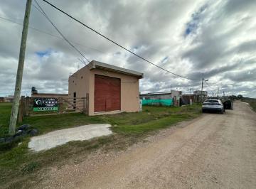 Casa de 2 ambientes, Ezeiza · Casa Tipo Quincho con Pileta y Local en Canning. Permuta