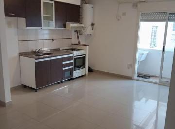 Departamento · 39m² · 2 Ambientes · Alquilo Departamento PH 2 Amb. Lateral 1º Piso por Escalera
