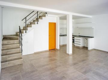 Casa · 82m² · 3 Ambientes · Venta - Casa de Pasillo 2 Dorm. con Patio y Parrilla. Arroyito, Rosario.