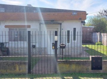 Casa · 50m² · 3 Ambientes · 1 Cochera · Venta Casa 3 Amb S/lote Propio - Marcos Paz