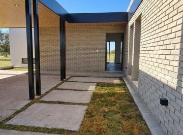 Casa · 129m² · 3 Dormitorios · Casa en Siete Soles - Casa 3 Dorm 3 Baños - Financiado - Diciembre 25
