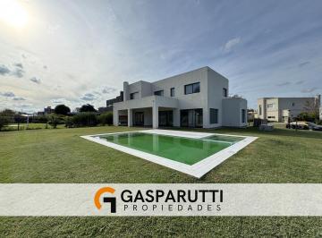 Casa · 261m² · 6 Ambientes · 6 Cocheras · Casa en Venta en San Matías Sobre Lote de 1200 m²