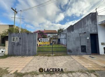 Casa · 150m² · 4 Ambientes · 2 Cocheras · Casa en Jose León Suarez
