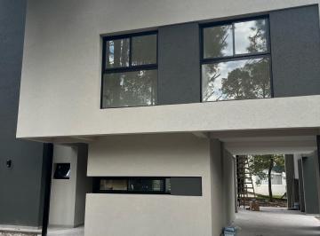 Casa · 143m² · 4 Ambientes · Casa - El Pinar Country Club