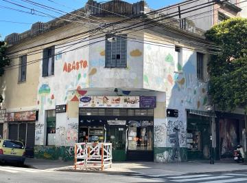Terreno , Abasto · Excelente Lote Propio en Esquina de Aprox. con Construcción de Aprox. 540 m²