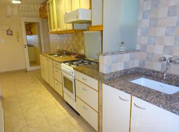 Departamento · 82m² · 3 Ambientes · 1 Cochera · Departamento de 2 Dorm. con Dependencia y Cochera Fija en Alquiler en Belgrano.