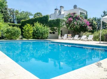 Quinta vacacional · 680m² · 5 Ambientes · Quinta en Open Door