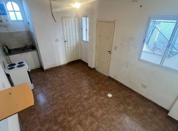 PH de 2 ambientes, Villa Luro · PH 2 Amb Sin Expensas Primer Piso por Escal con Patio y Lavadero