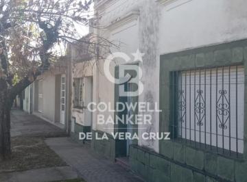 Casa · 100m² · 4 Ambientes · Casa a Demoler, a m de Av Facundo Zuviria