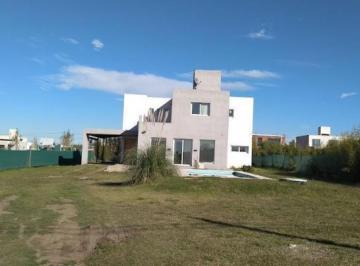 Foto · Casa en Alquiler en Barrio Las Corzuelas