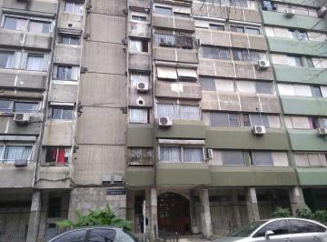 Departamento · 49m² · 3 Ambientes · Alquiler Departamento 3 Amb Lugano 1 y 2 Amueblado