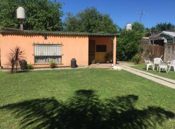 Quinta vacacional · 90m² · 2 Dormitorios · 1 Cochera · Venta Quinta Paso del Rey - 3 Amb - Parque - Pileta