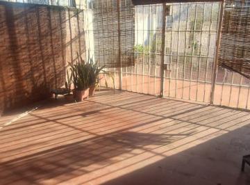 Casa , Tres de Febrero · Versalles Gamboa 6800 Casa 3 Amb. Patio Terraza y Dep. C/oficina Lote 8,66 X 26