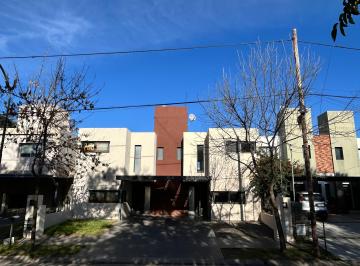 Casa de 8 ambientes, Córdoba · Duplex Tres Dorm. Chacras del Norte