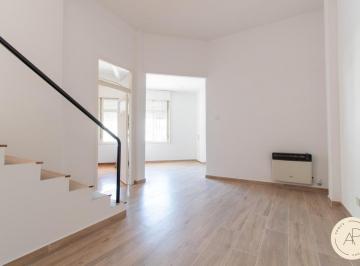 PH · 66m² · 3 Ambientes · 1 Cochera · Venta de PH de 3 Ambientes en Villa Crespo con Cochera