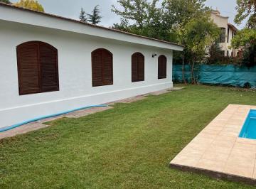 Casa · 300m² · 14 Ambientes · 2 Cocheras · Casa en Chacras de Coria