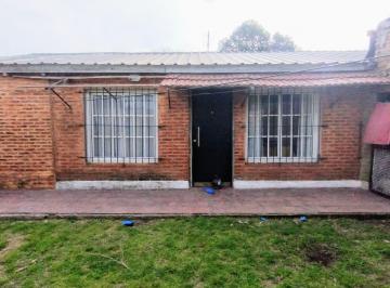 Casa · 80m² · 3 Ambientes · 1 Cochera · Casas en Venta