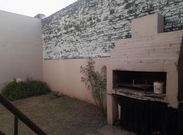 Casa de 5 ambientes, Rosario · Excelente Casa de Pasillo Unico