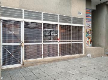 Local comercial , Córdoba · ¡Oportunidad Única en Alto Alberdi! Local Comercial y Loft Funcional con Patio!