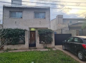 Casa de 5 ambientes, Ibarlucea · Casa de 3 Dorm.