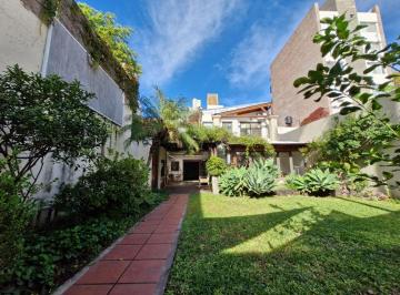 Casa · 340m² · 9 Ambientes · 2 Cocheras · Zeballos Al 2500 (Casa de 4 Dorm. C/cochera y Quincho)