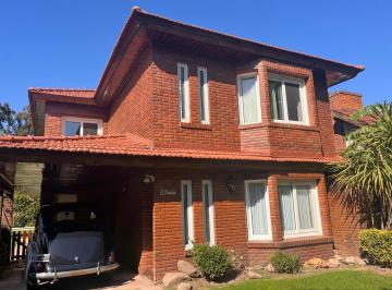 Casa · 267m² · 5 Ambientes · 4 Cocheras · Casa en Venta en Country Maschwitz Club